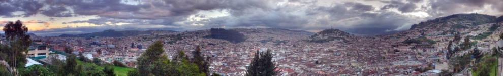 el ventanal afternoon, Quito Ecuador - panorama (stephen velasco)  [flickr.com]  CC BY-ND 
Infos zur Lizenz unter 'Bildquellennachweis'
