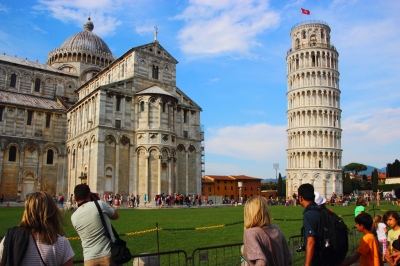 The Tower and the Duomo of Pisa (Justin Ennis)  [flickr.com]  CC BY 
Infos zur Lizenz unter 'Bildquellennachweis'