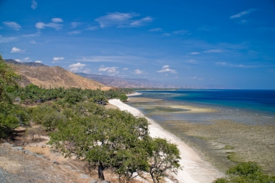 Timor-Leste Coastline (Graham Crumb)  [flickr.com]  CC BY-SA 
Infos zur Lizenz unter 'Bildquellennachweis'